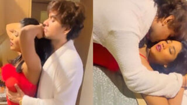 Delhi College Girl Having Fun With Boyfriend